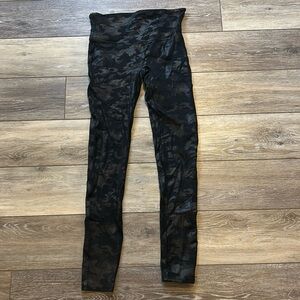 SPANX Faux Leather Leggings Camo